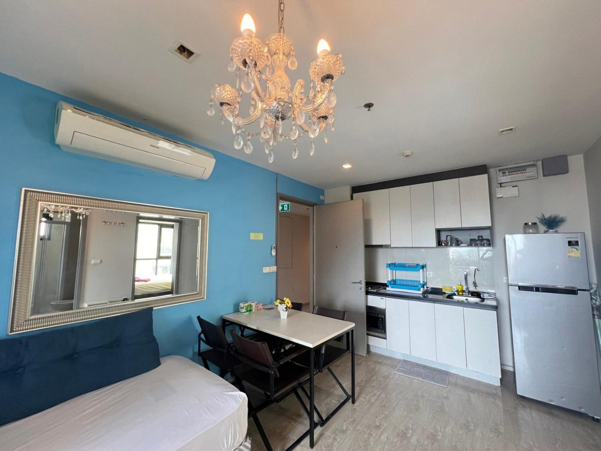 The Base Central Pattaya By Mickey Экстерьер фото