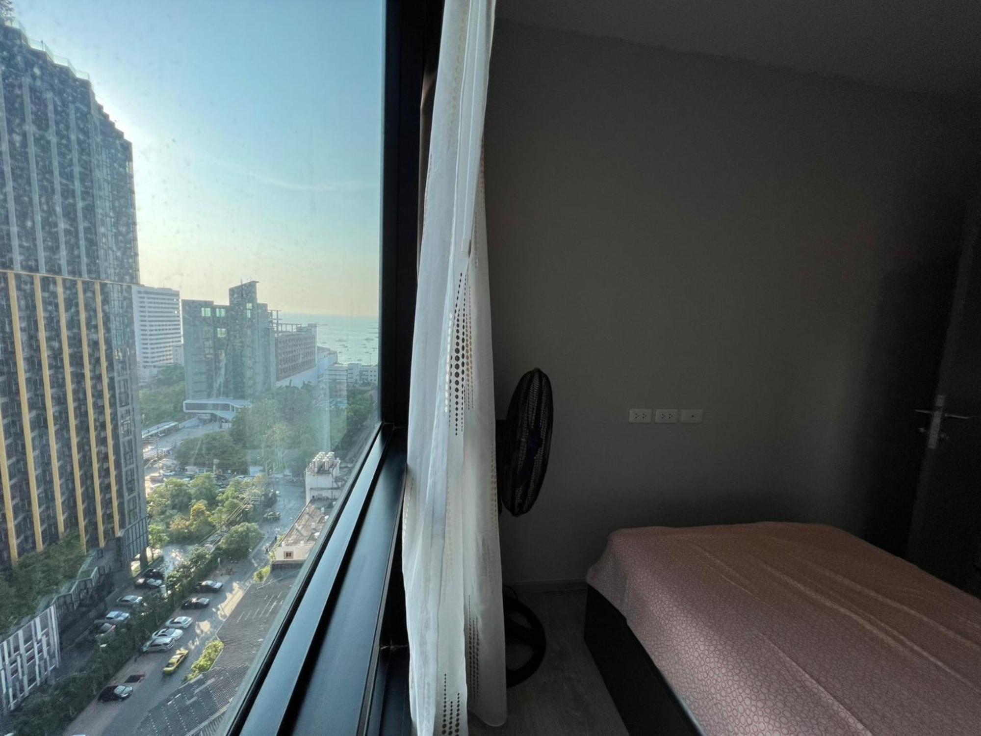 The Base Central Pattaya By Mickey Экстерьер фото