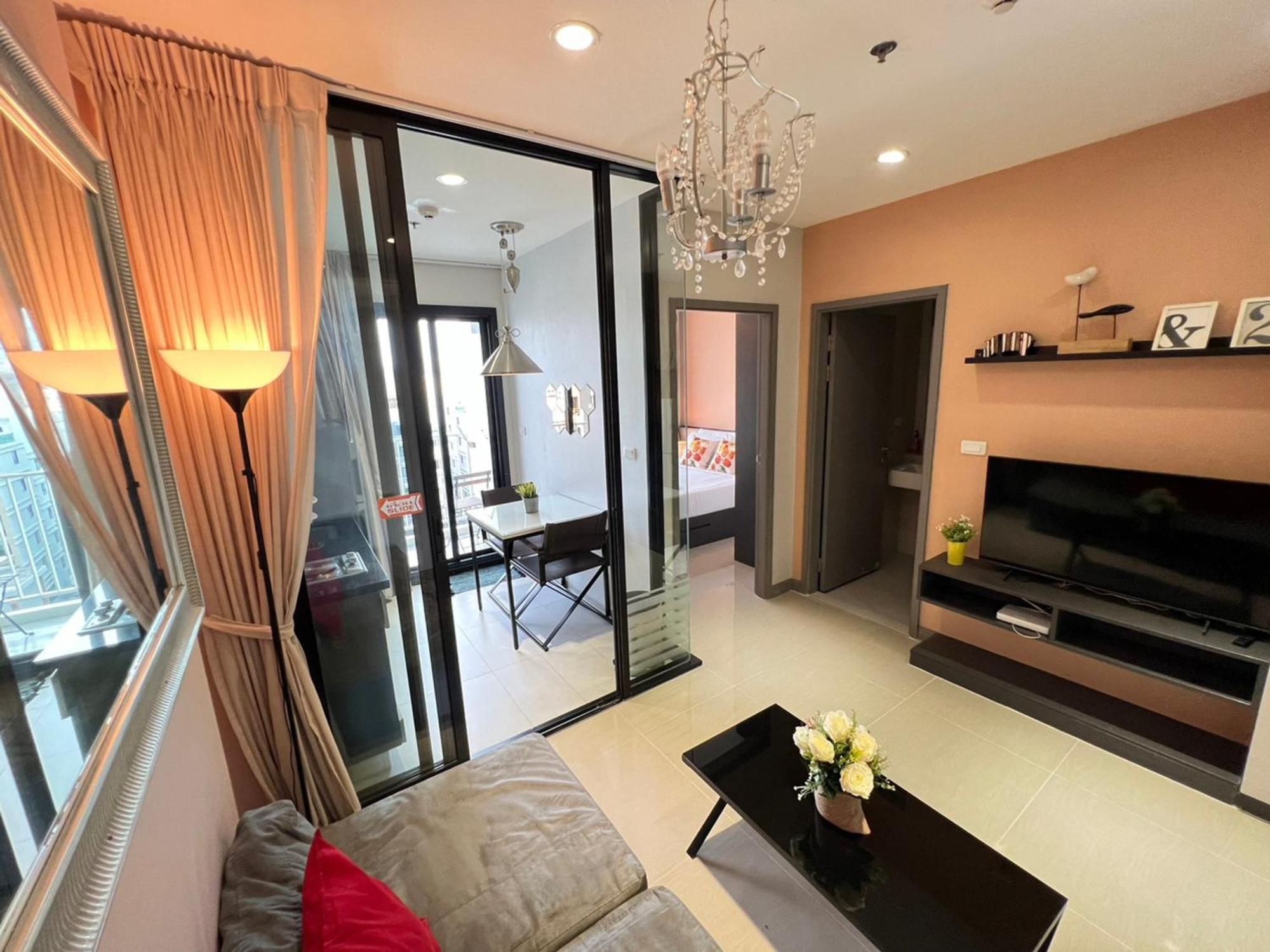 The Base Central Pattaya By Mickey Экстерьер фото