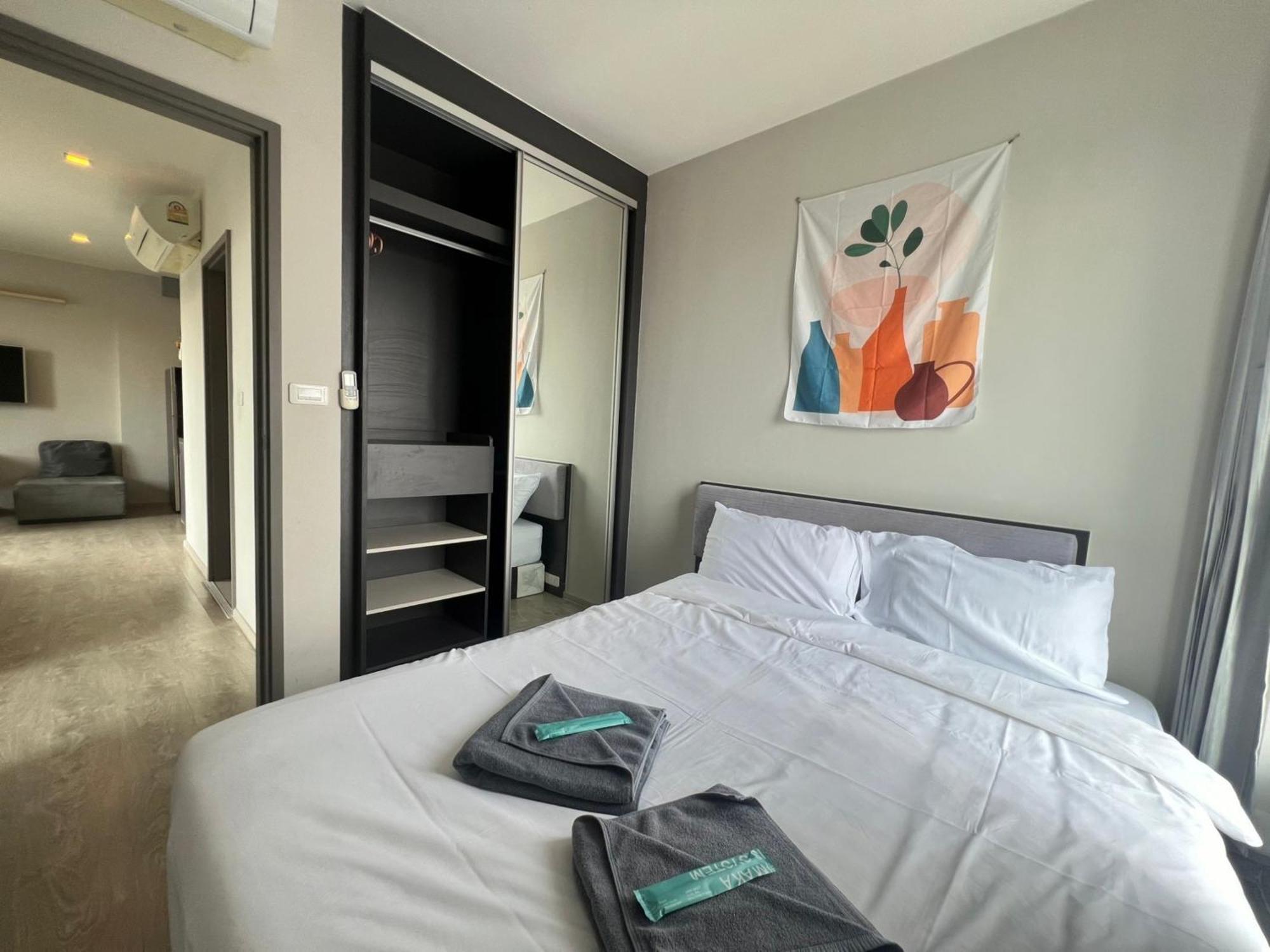 The Base Central Pattaya By Mickey Экстерьер фото