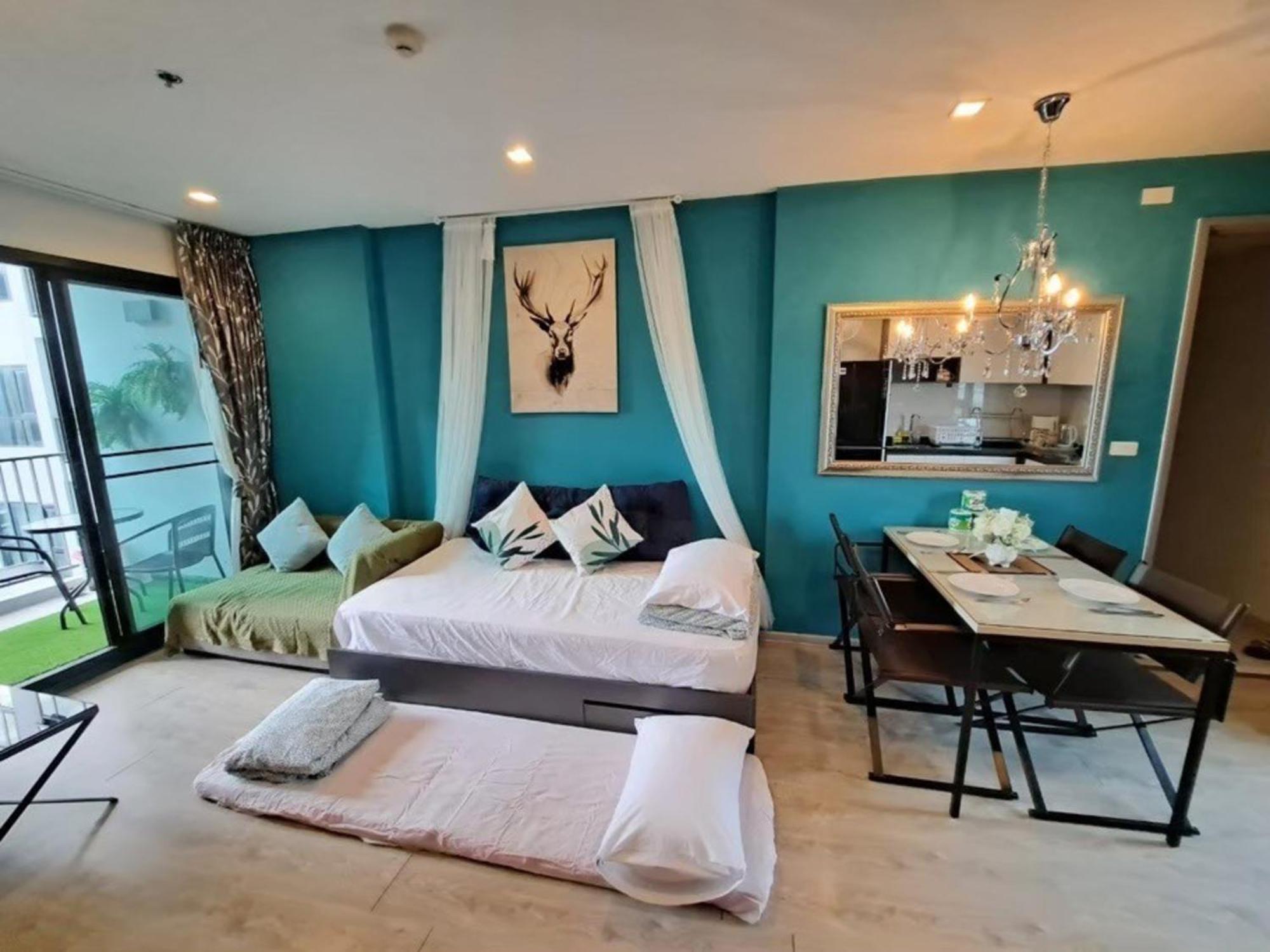 The Base Central Pattaya By Mickey Экстерьер фото