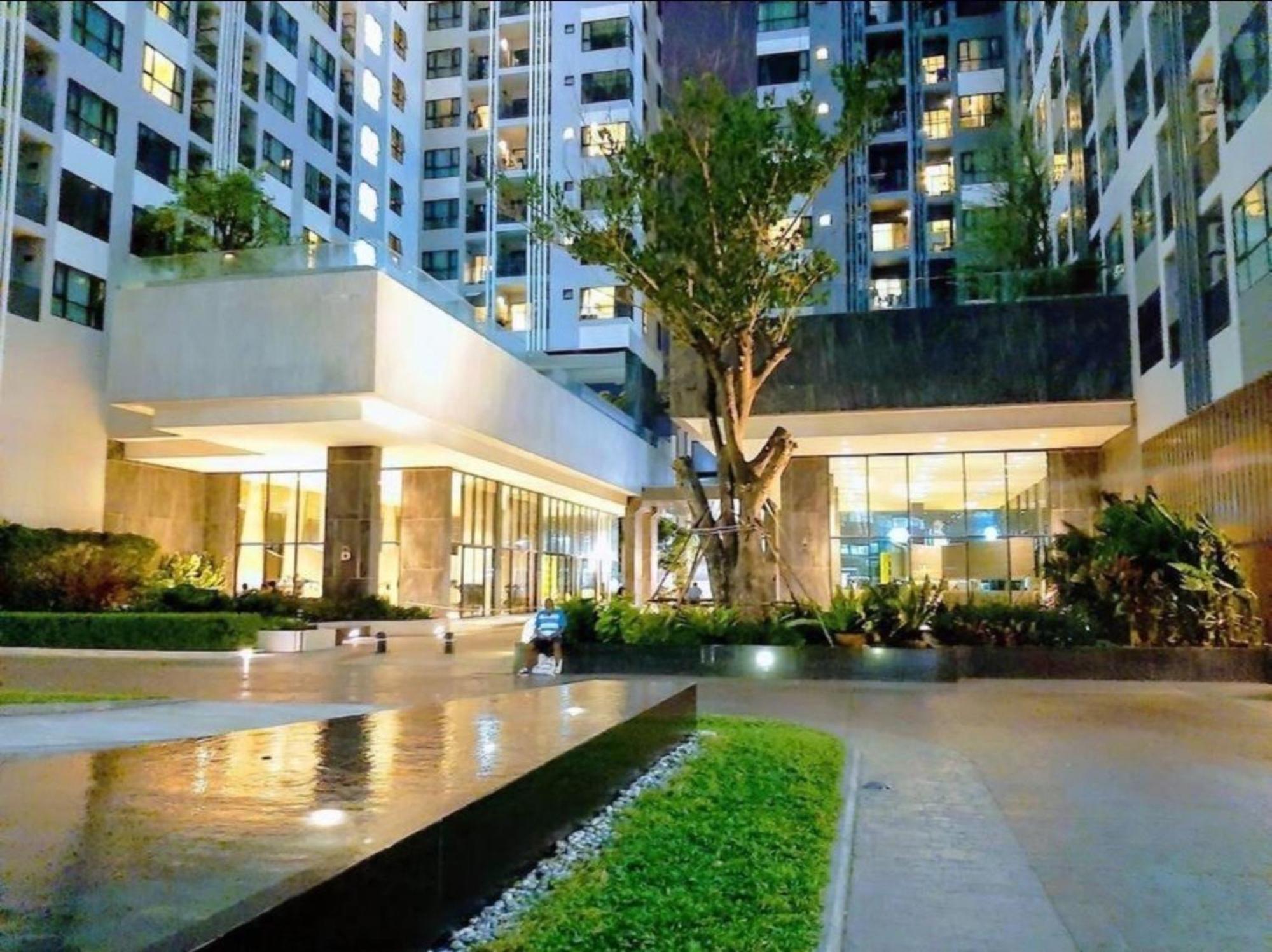 The Base Central Pattaya By Mickey Экстерьер фото